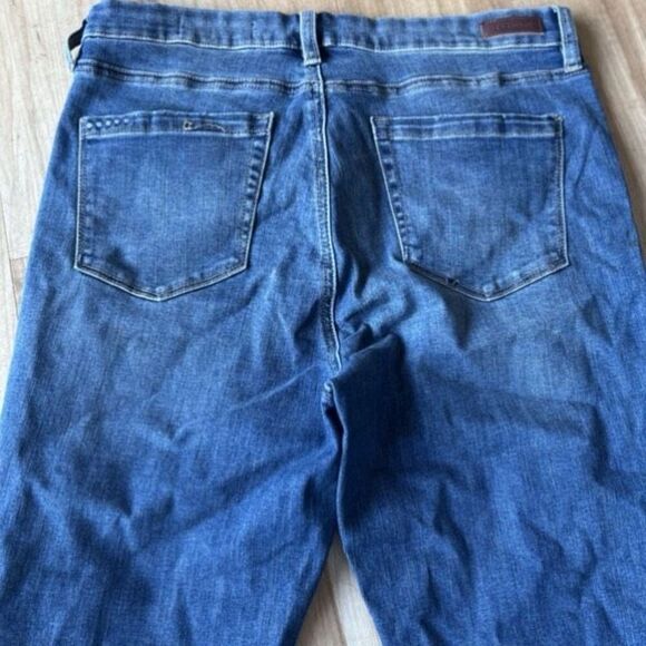 BLANKNYC the bond jeans - Picture 3 of 6